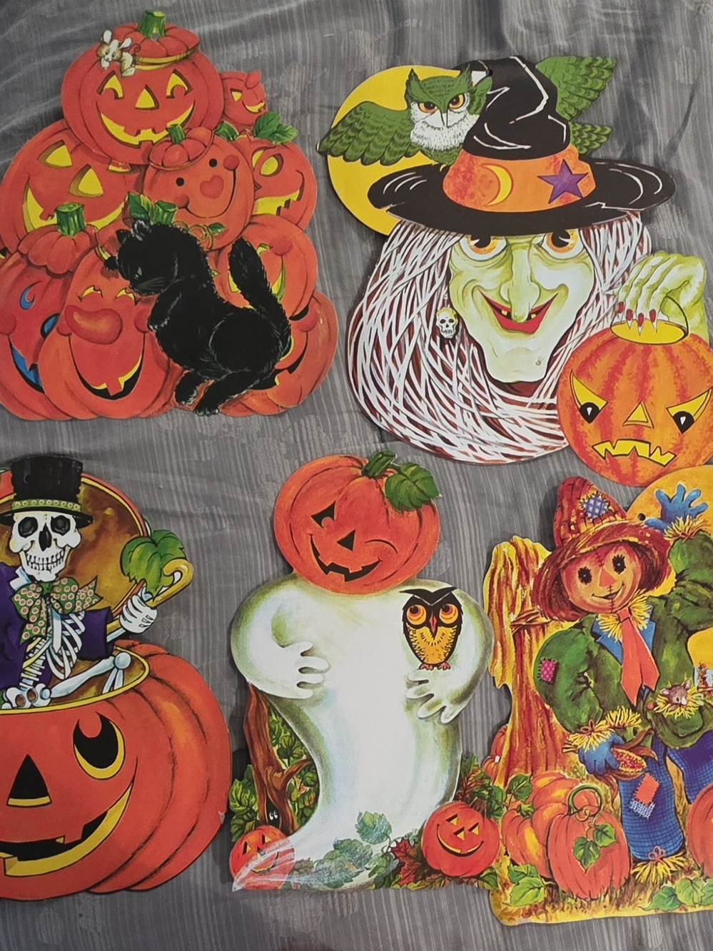 Vintage Halloween  Decorations Pack - Orange & Black Used